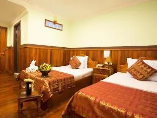 Hotel Center 4*